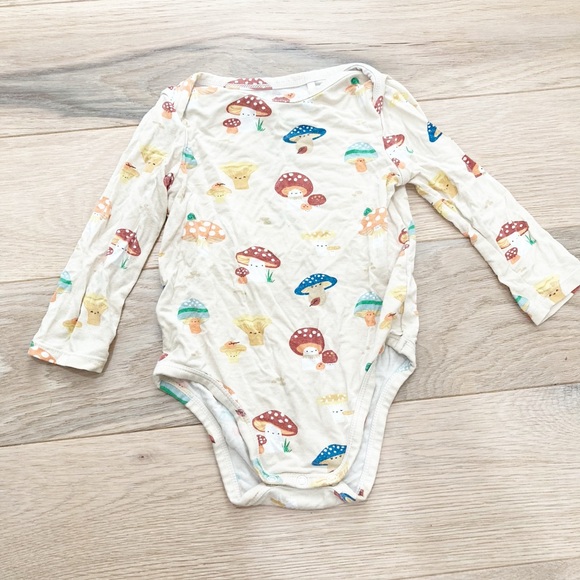 Angel Dear Cream Mushroom Print Bodysuit Long Sleeve Bamboo - Picture 1 of 4